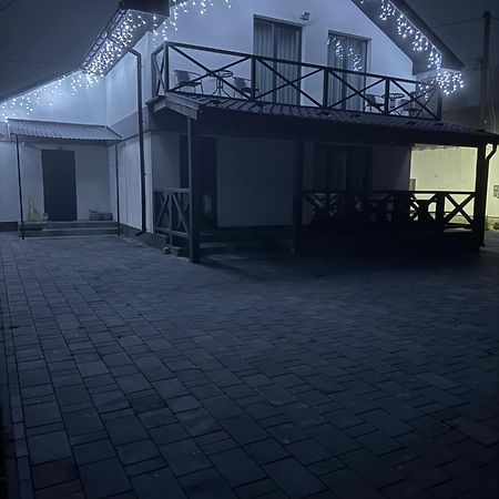 U Anastasii I Sofii Bilya Richki Casa de hóspedes Mykulychyn Exterior foto