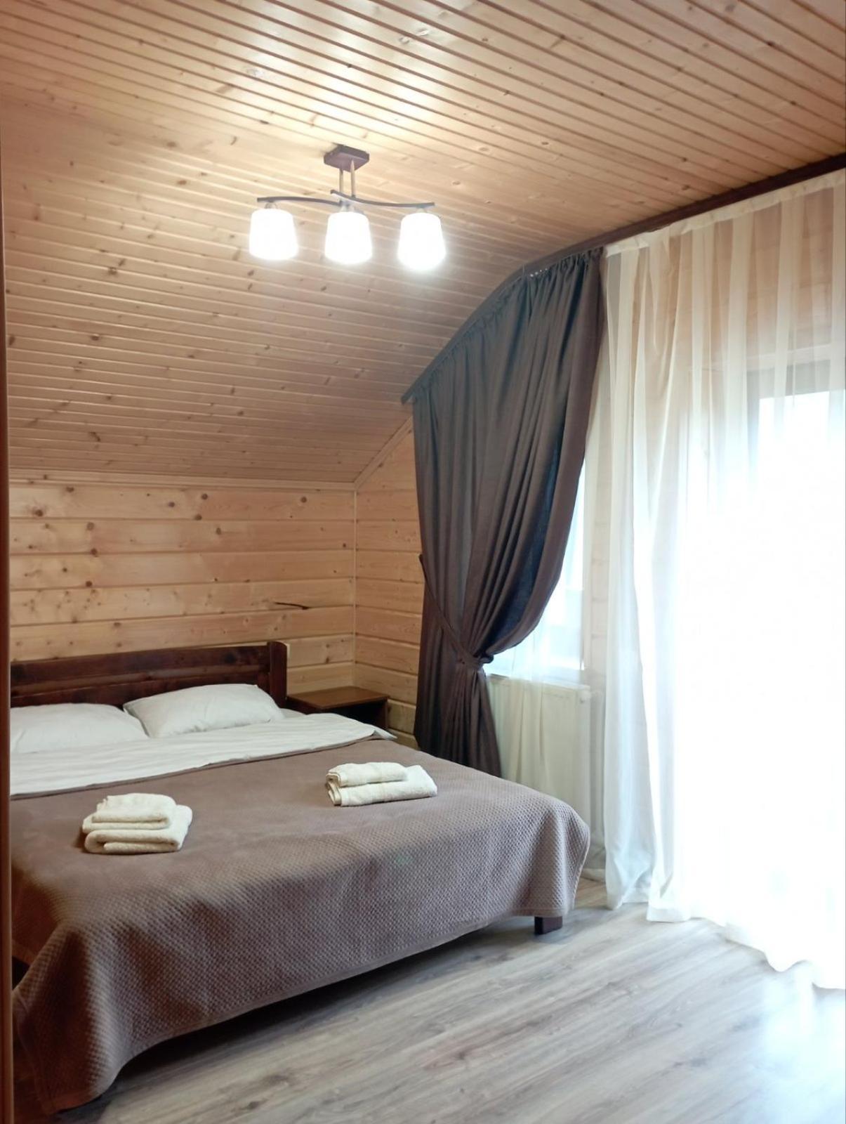 U Anastasii I Sofii Bilya Richki Casa de hóspedes Mykulychyn Exterior foto