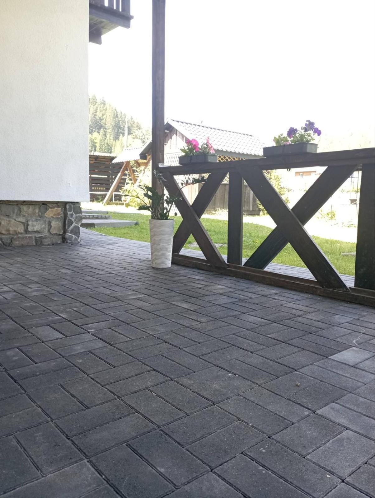 U Anastasii I Sofii Bilya Richki Casa de hóspedes Mykulychyn Exterior foto