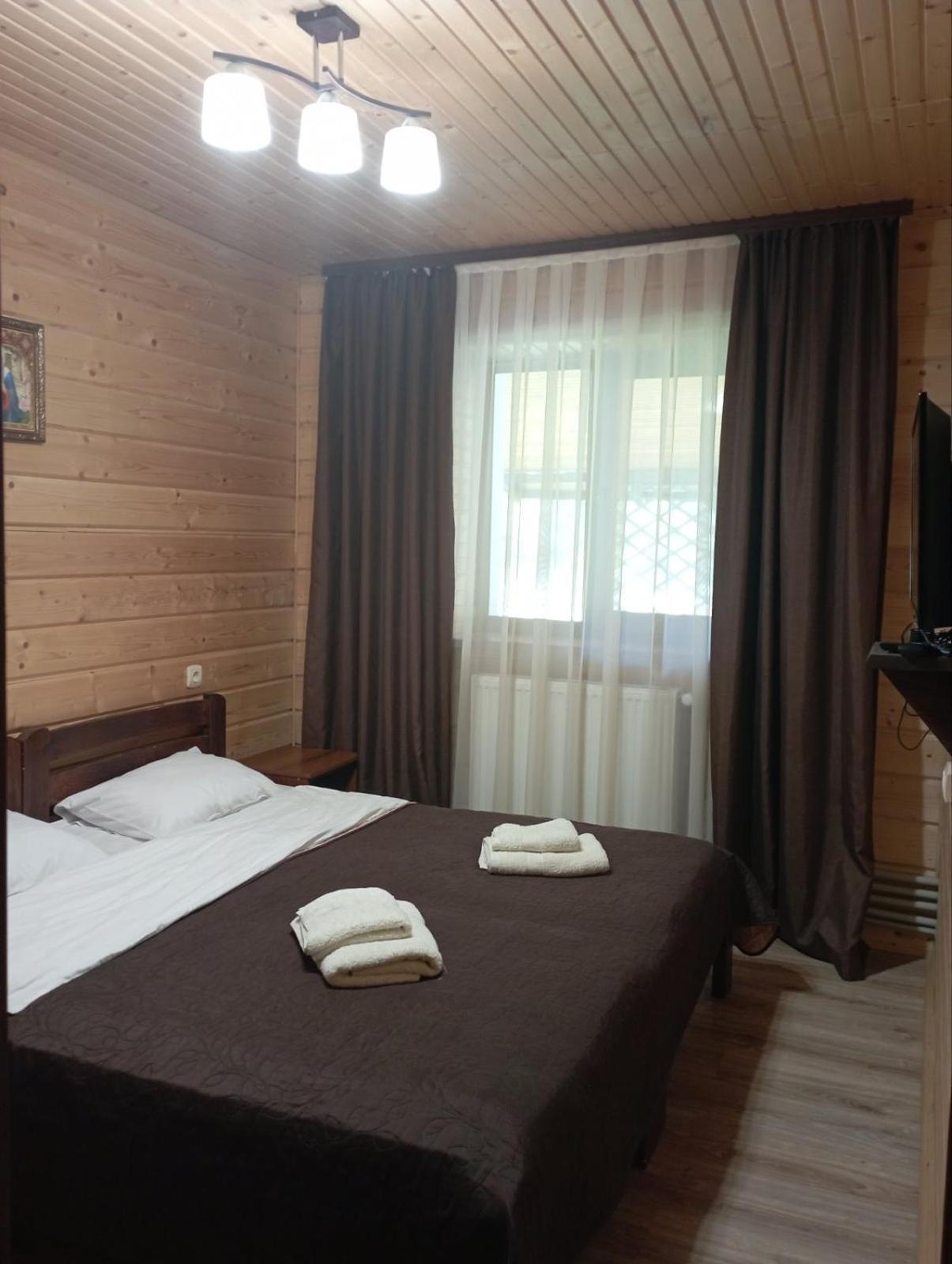 U Anastasii I Sofii Bilya Richki Casa de hóspedes Mykulychyn Exterior foto