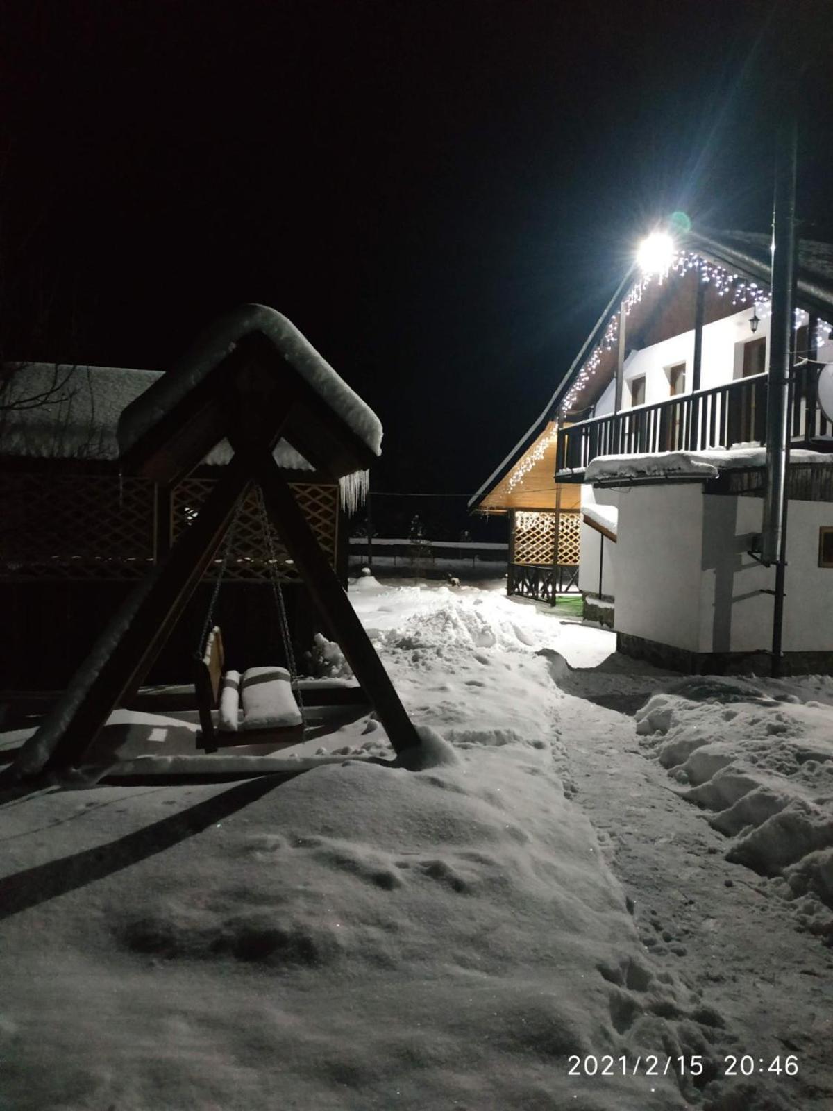 U Anastasii I Sofii Bilya Richki Casa de hóspedes Mykulychyn Quarto foto