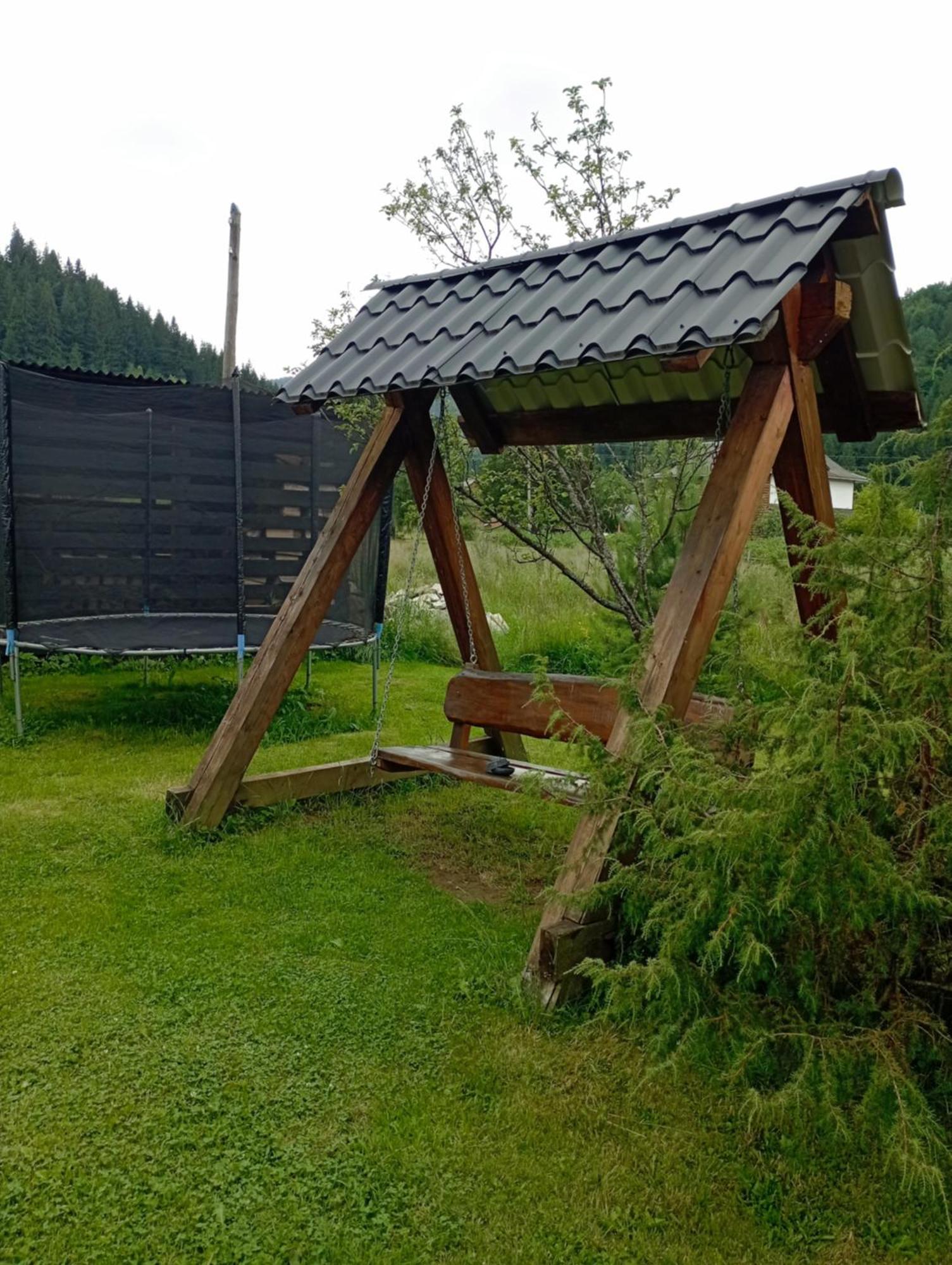 U Anastasii I Sofii Bilya Richki Casa de hóspedes Mykulychyn Exterior foto