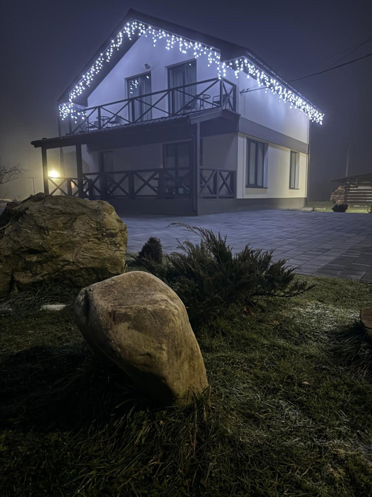 U Anastasii I Sofii Bilya Richki Casa de hóspedes Mykulychyn Exterior foto